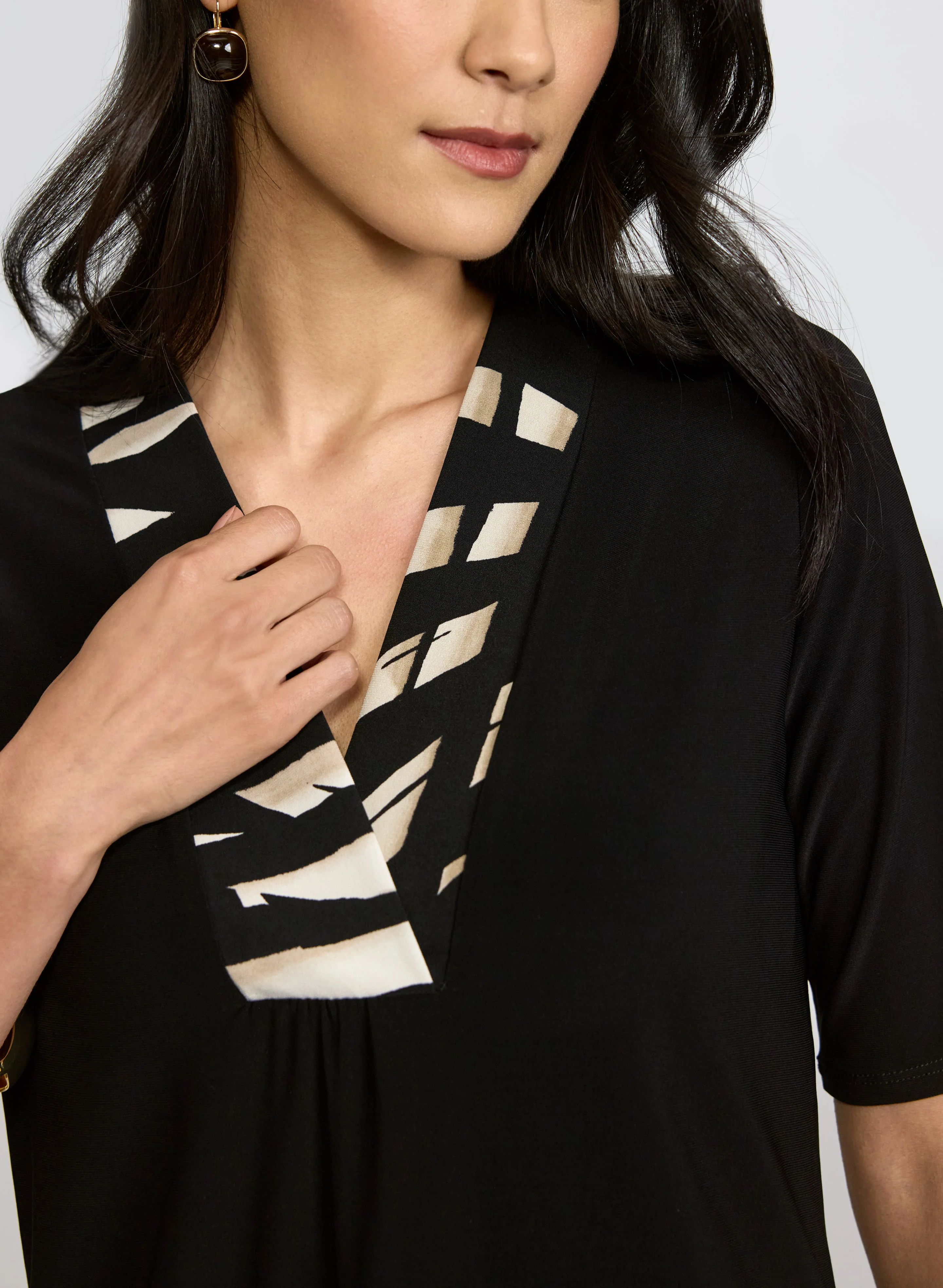 Contrast Border Top - Image 2