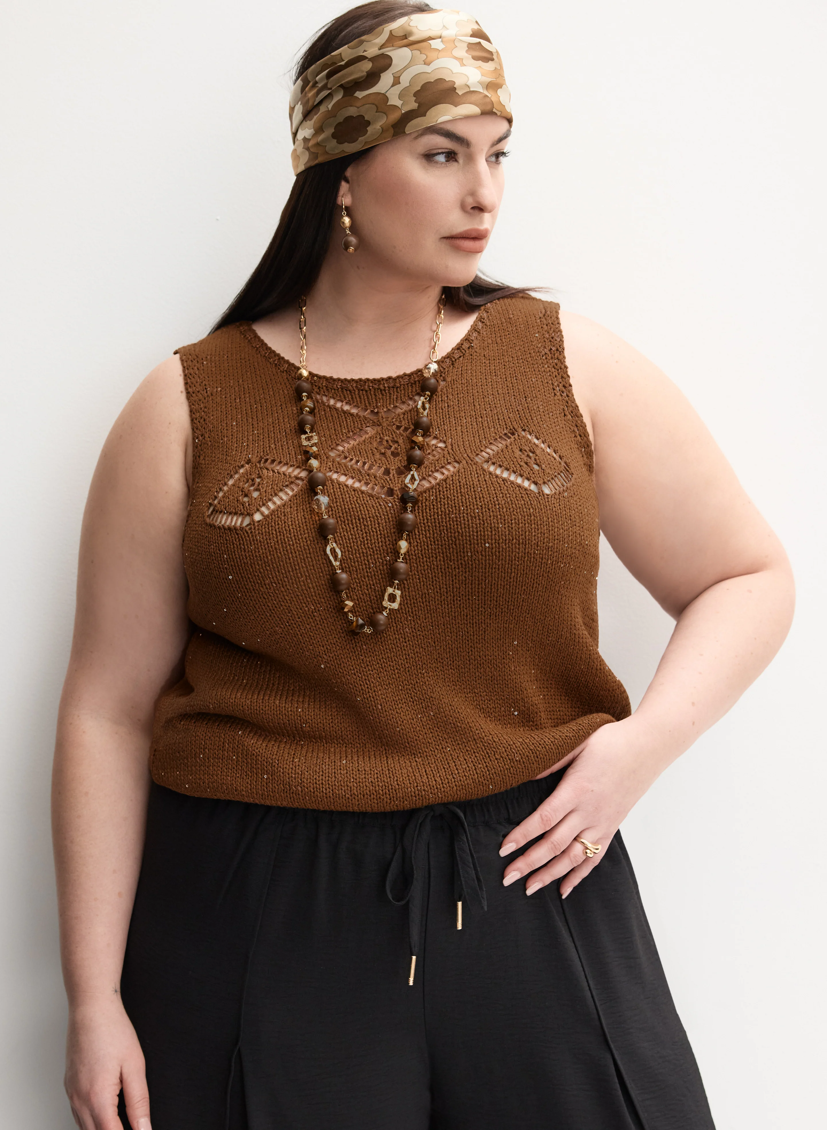 Melanie Lyne - Sleeveless Sequin Embellished Sweater