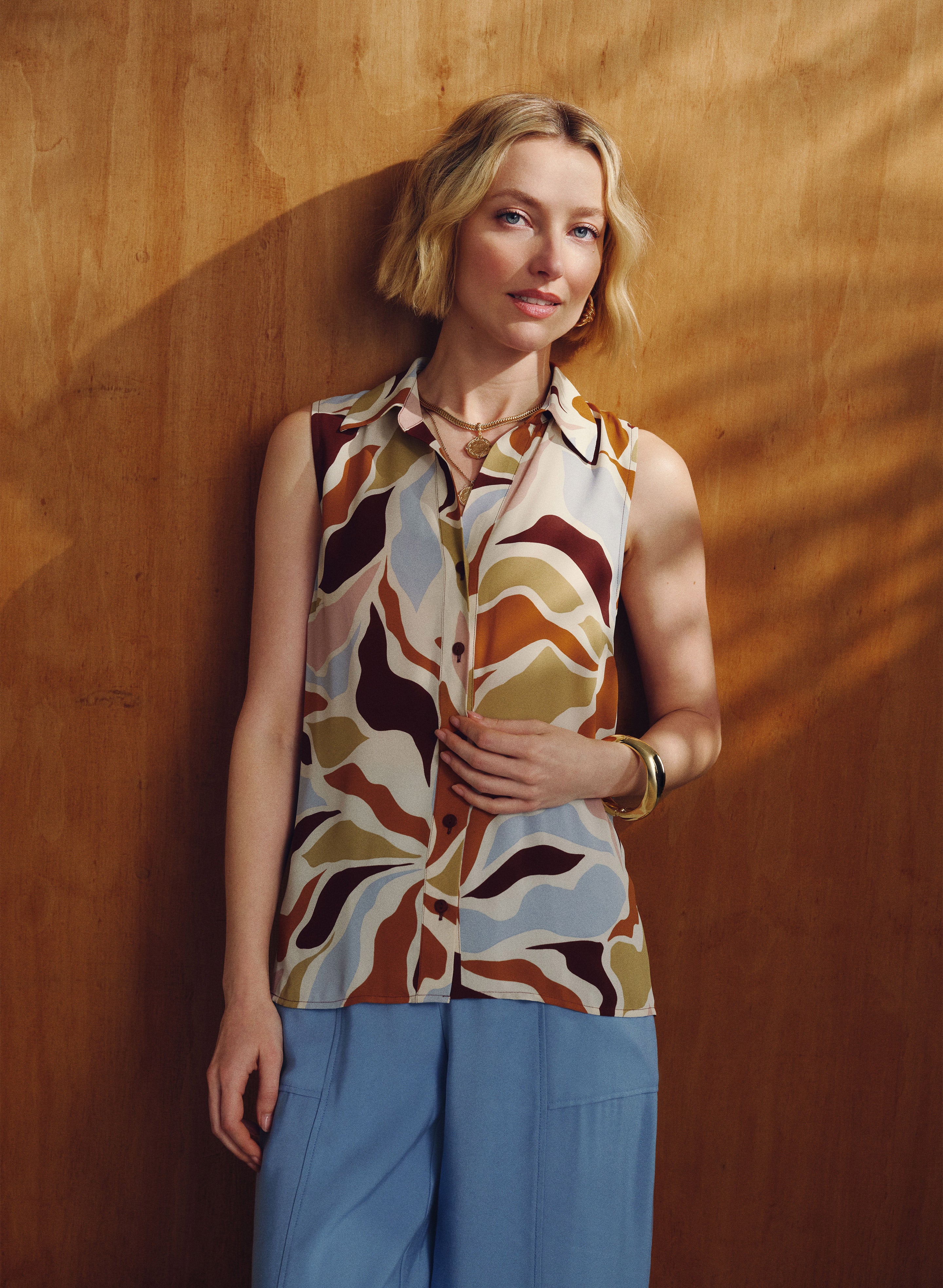 Sleeveless Abstract Blouse - Image 2