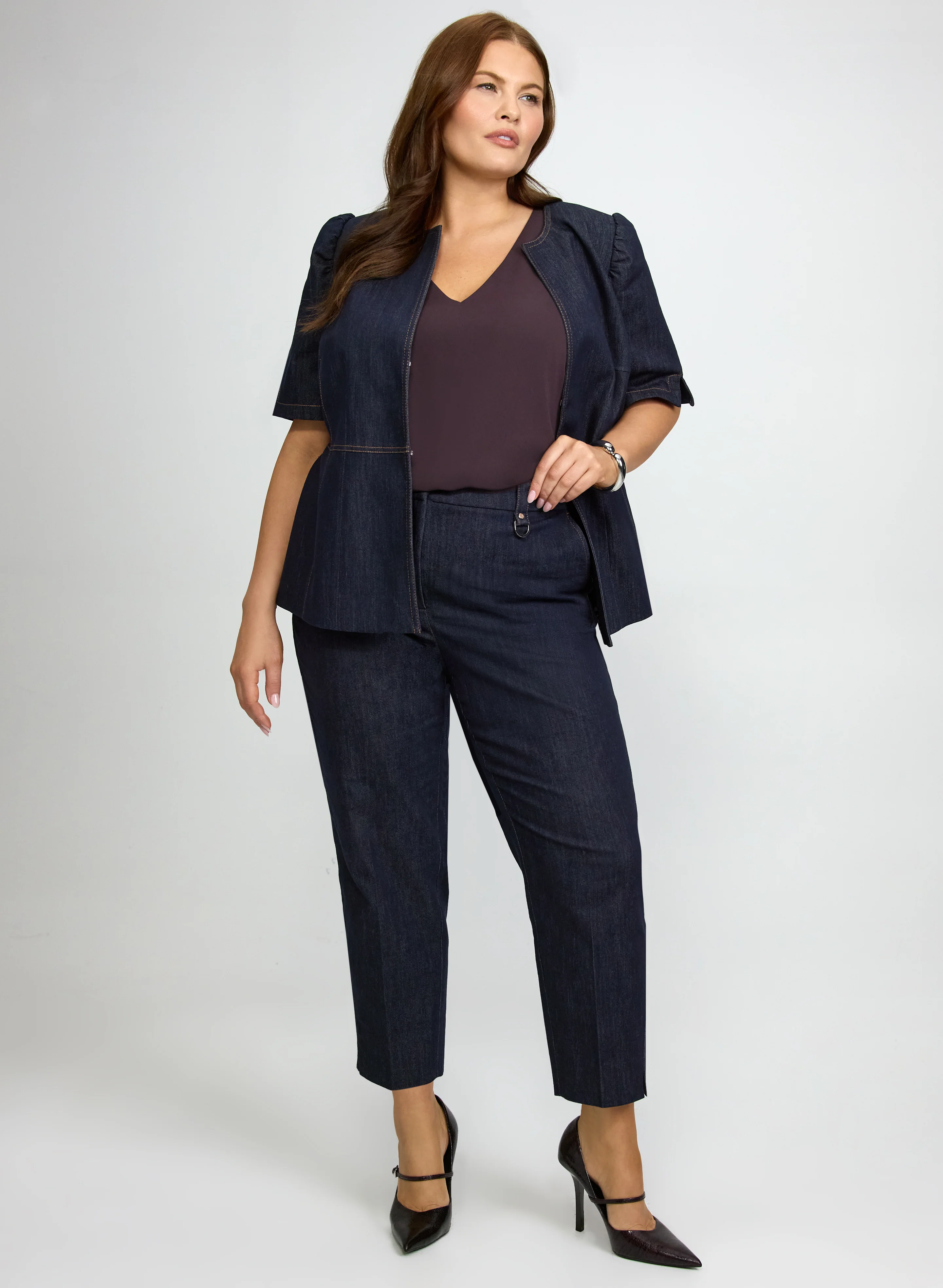 Sleeveless V-Neck Blouse - Image 3