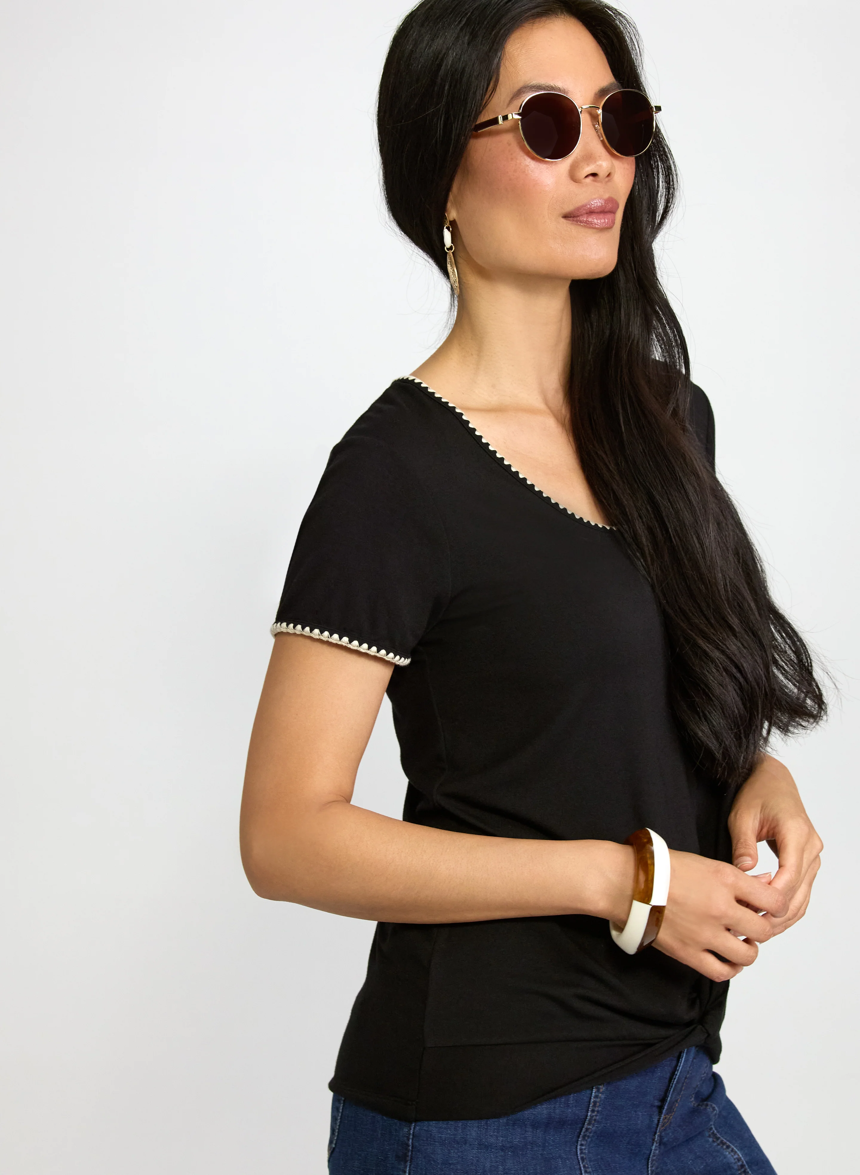 Stitch Trim Scoop Neck T-Shirt - Image 5
