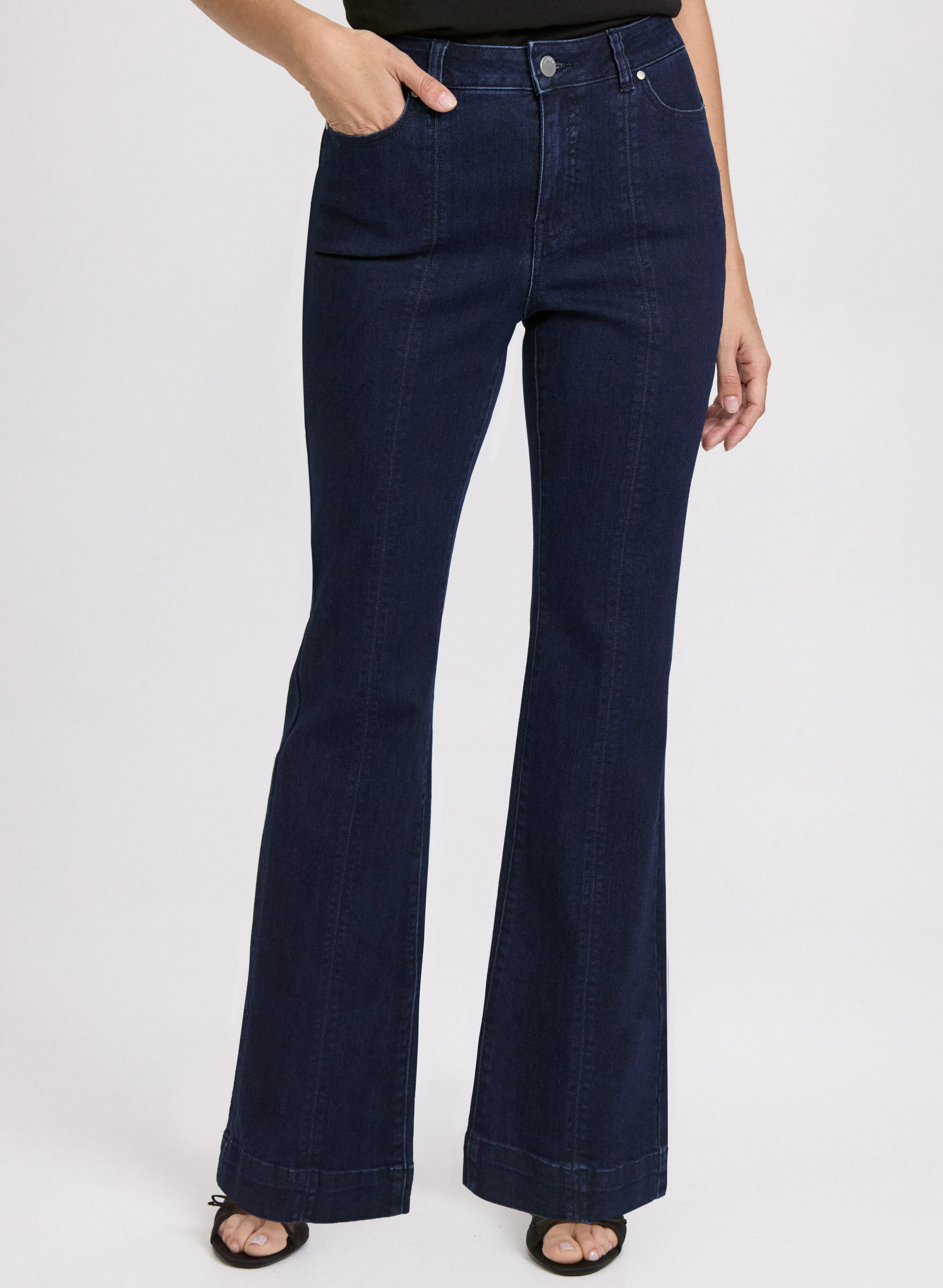 Wide-Leg Jeans